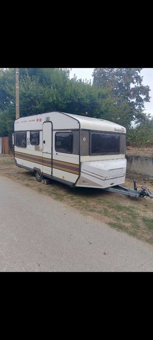 Каравана за бързо хранене