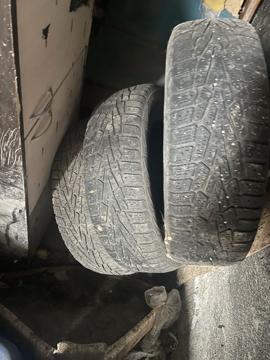 185/65/15 в хорошем сост без шипов зимий 4 шт