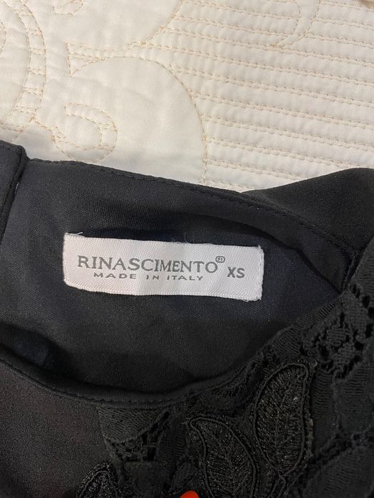 Красива черна рокля Rinascimento