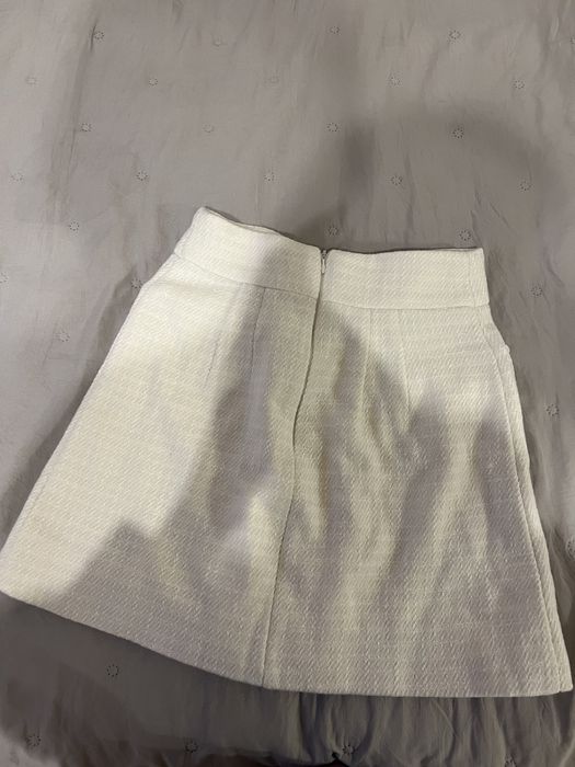 Кремава пола с висока талия