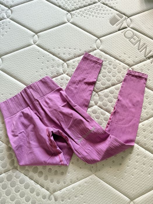 Спортни дрехи My Protein/ Oysho, Peach Pump и др.