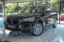 BMW X1 2021 Automat 2.0 D xDrive 150 cp Istoric  Garantie 12 luni Navi Mare