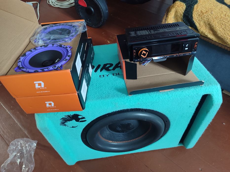 Продам комплект саб