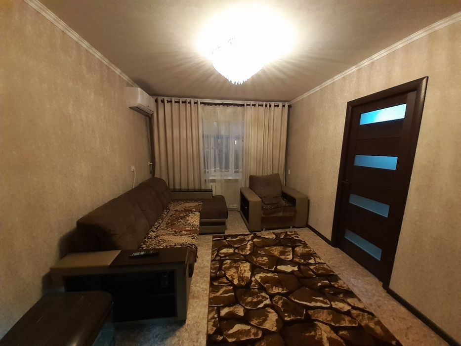 Продам или обменяю на частный дом трехкомнатную квартиру