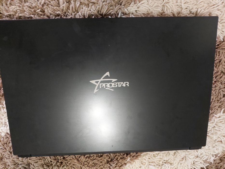 Laptop Gigabyte prostar RTX 3060