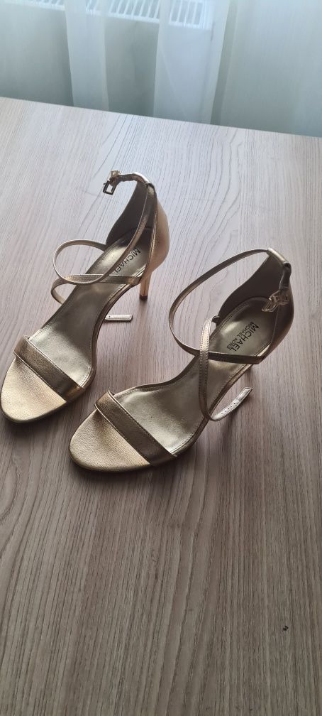 Sandale de dama noi Mk