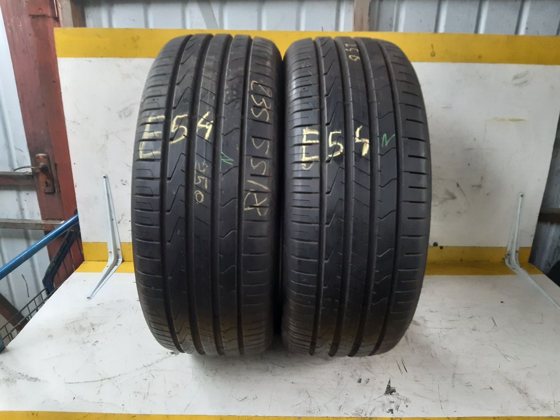 235/55/18 2×Hankook vara 100h dot 0520  7..53mm