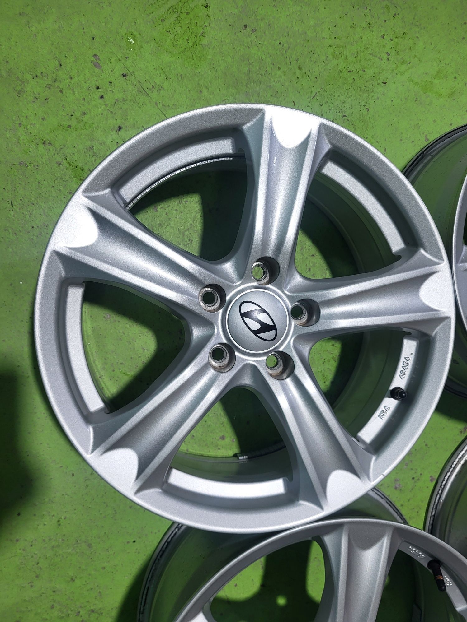 17 5x114.3 Hyundai Kia лети джанти 5х114.3