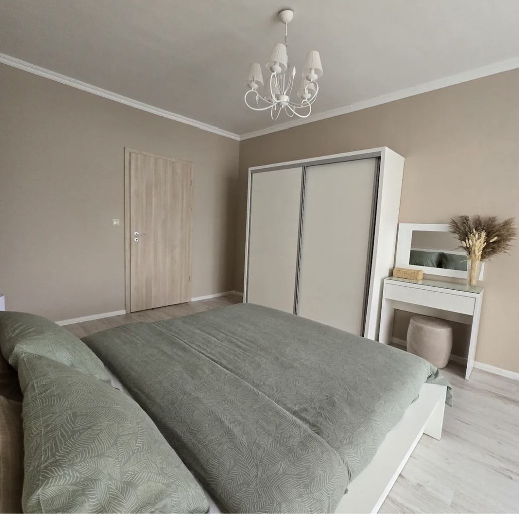 Дава се под наем Двустаен апартамент в Варна, Аспарухово - 65 кв.м за 600 € - Снимка #4