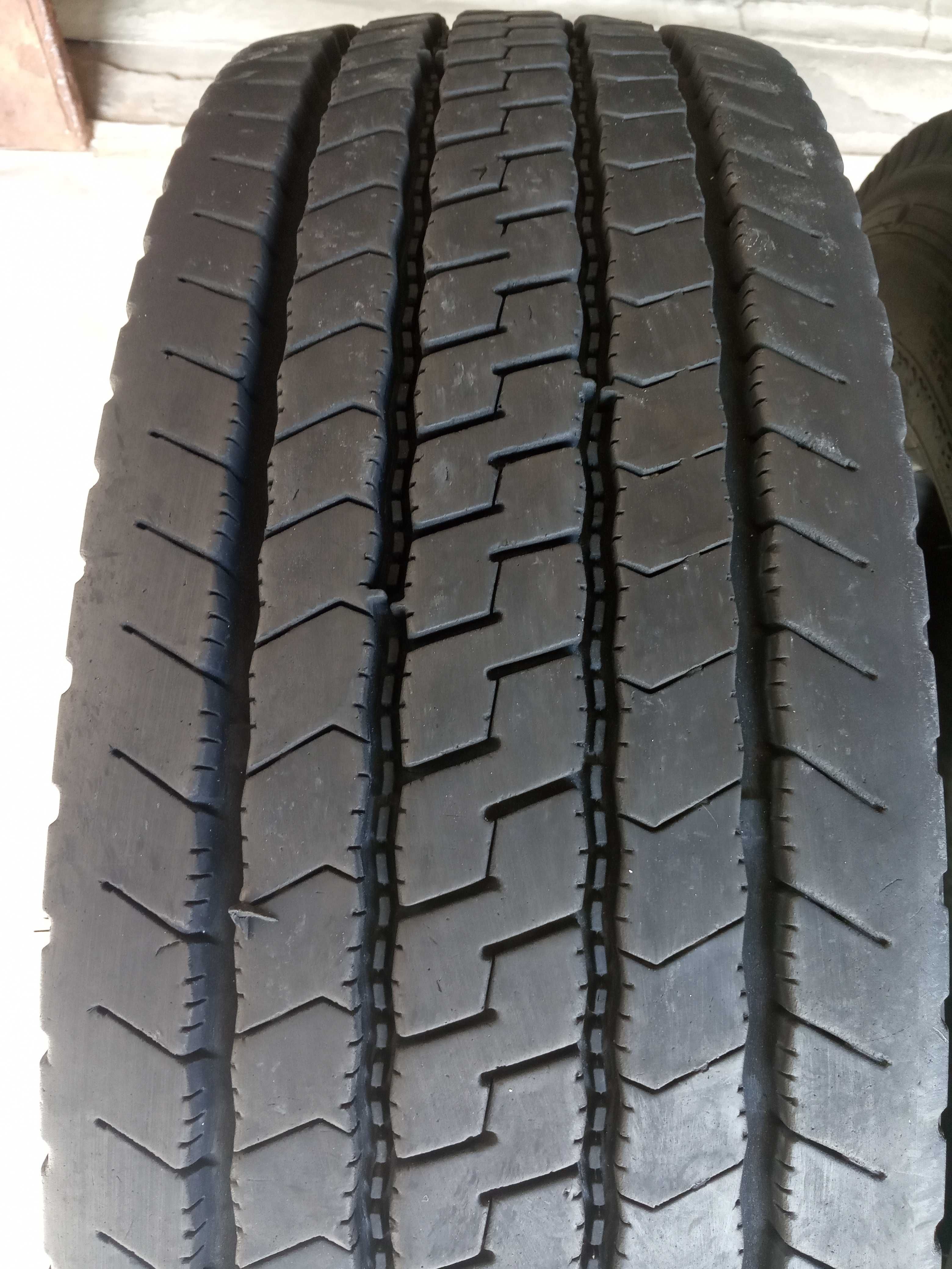 2 тежкотоварни гуми 215/75R17.5 Bridgestone M788 126/124M M+S