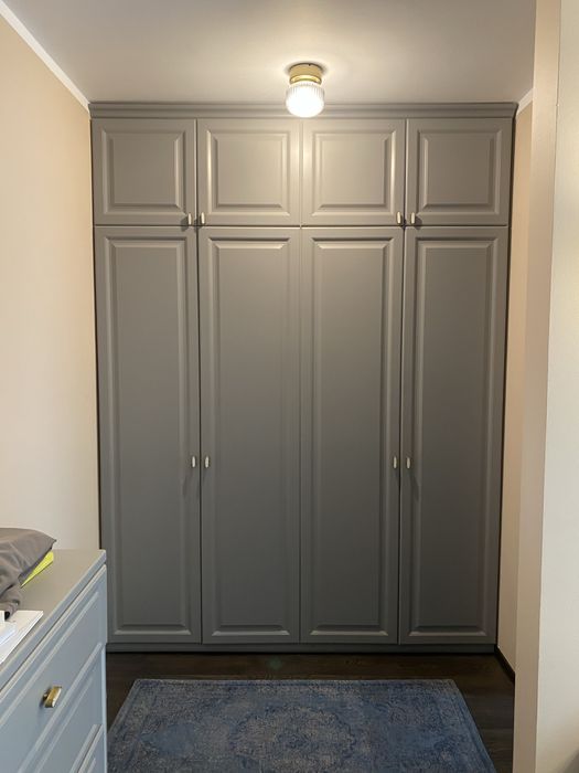 Dulap haine din MDF vopsit