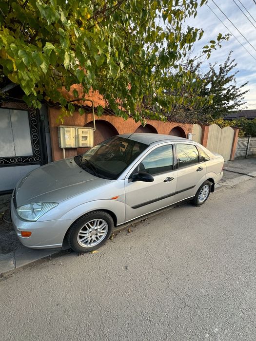 Vând Ford Focus 2002