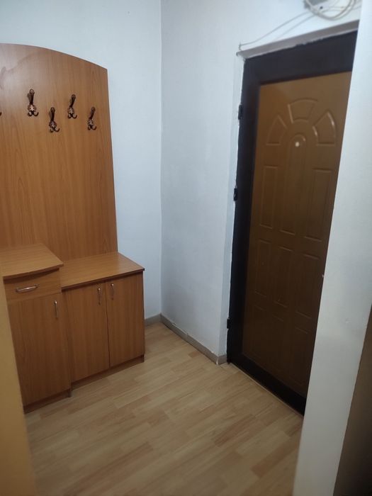 Dau in chirie garsoniera in Oradea str Milcovului Nr 9