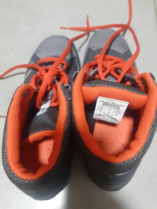 Vand ghete Quechua, baieti, marimea 34 si 33, pret 35 lei