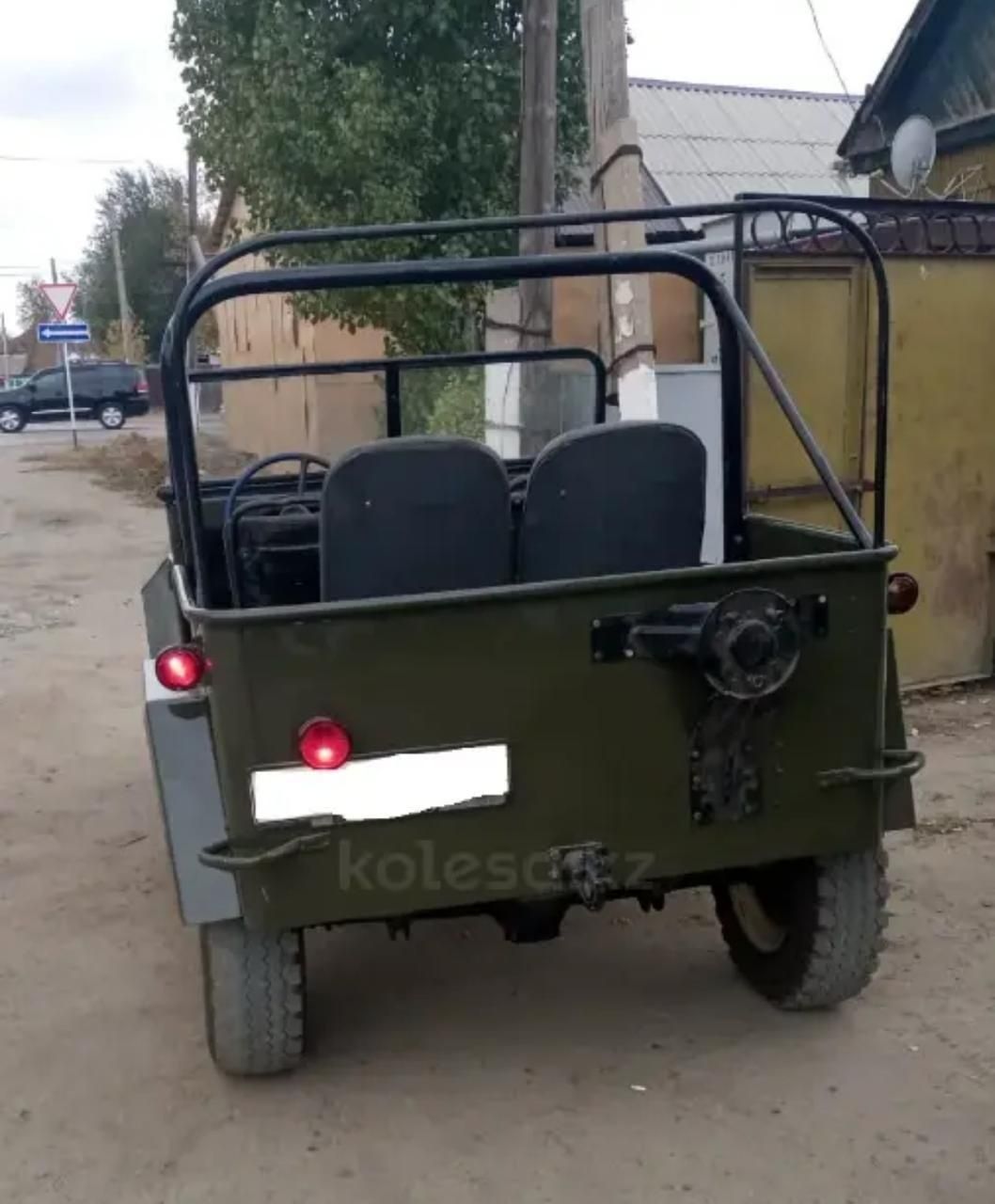 Продаётся автомобиль- раритет.