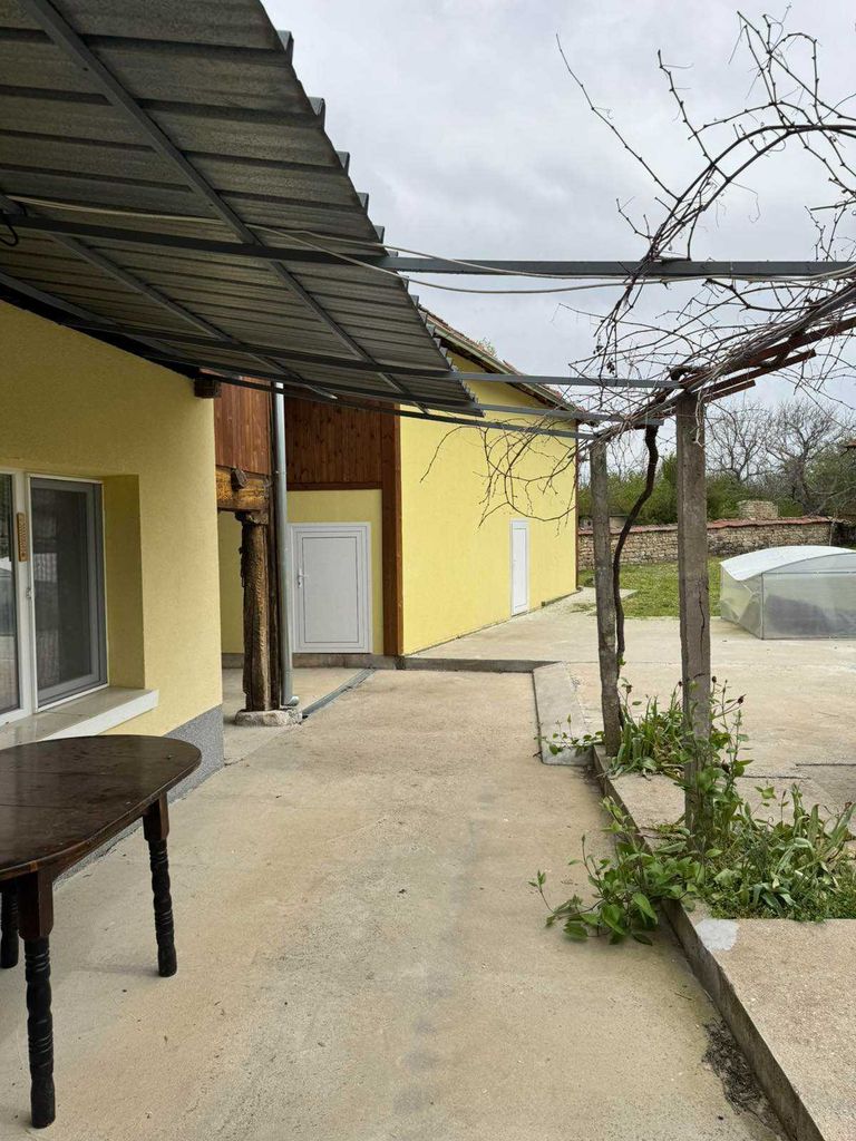 Продава се Къща в с. Ново село, Област Велико Търново - 110 кв.м за 955 €/кв.м - Снимка #17