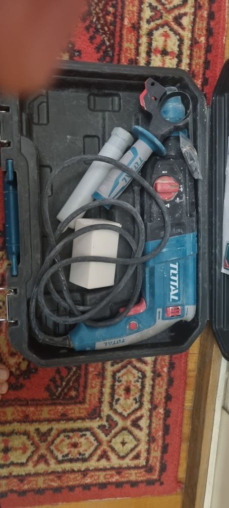 Продаётся перфоратор, болгарка