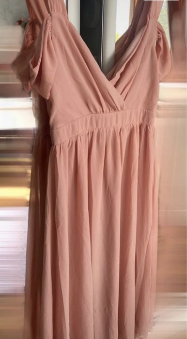 Rochie de ocazie cu umerii goi