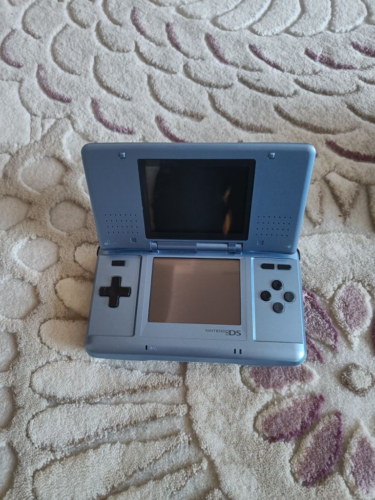 Consolă Nintendo DS NTR 001