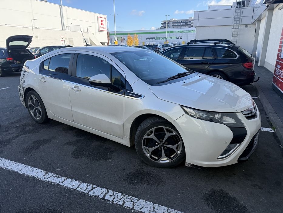 Opel ampera hibrid