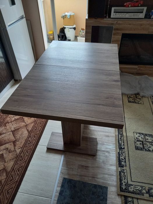 Маса трапезна разтегателна чисто нова