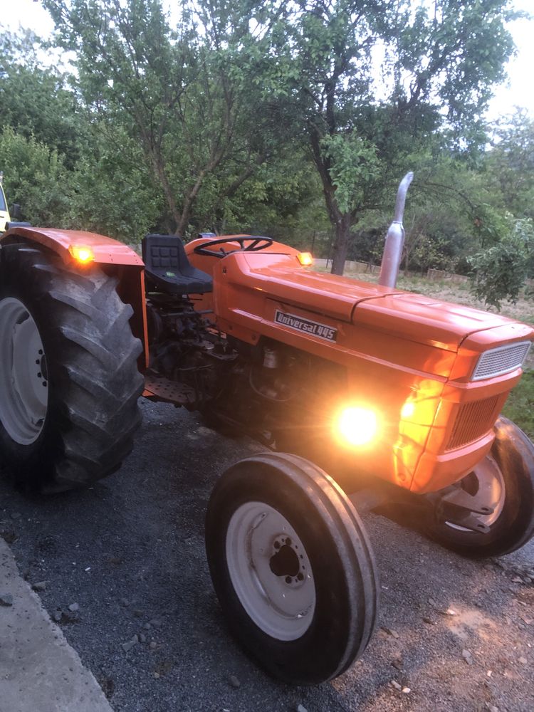 tractor fiat 445