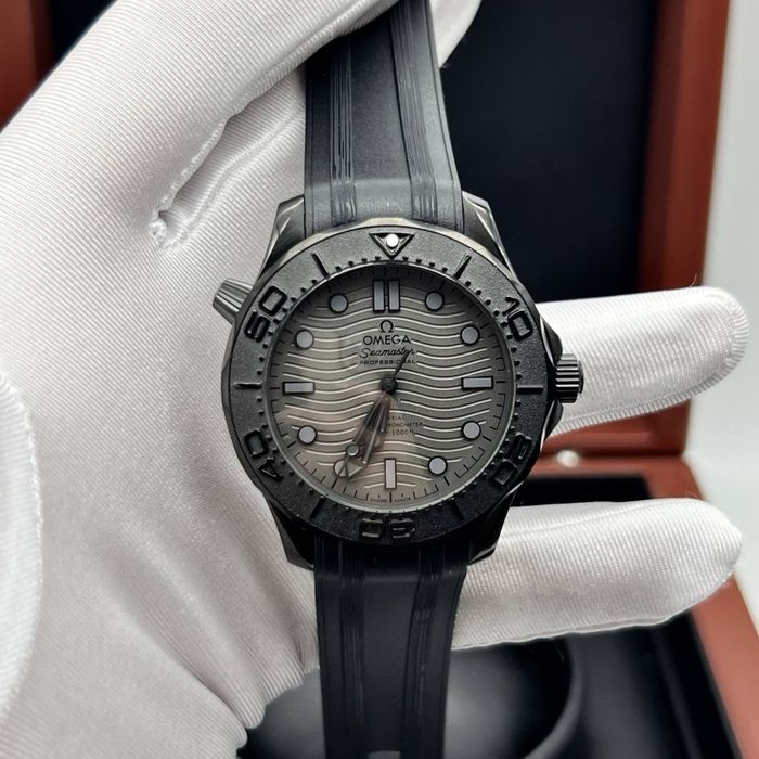 Omega Seamaster Black
