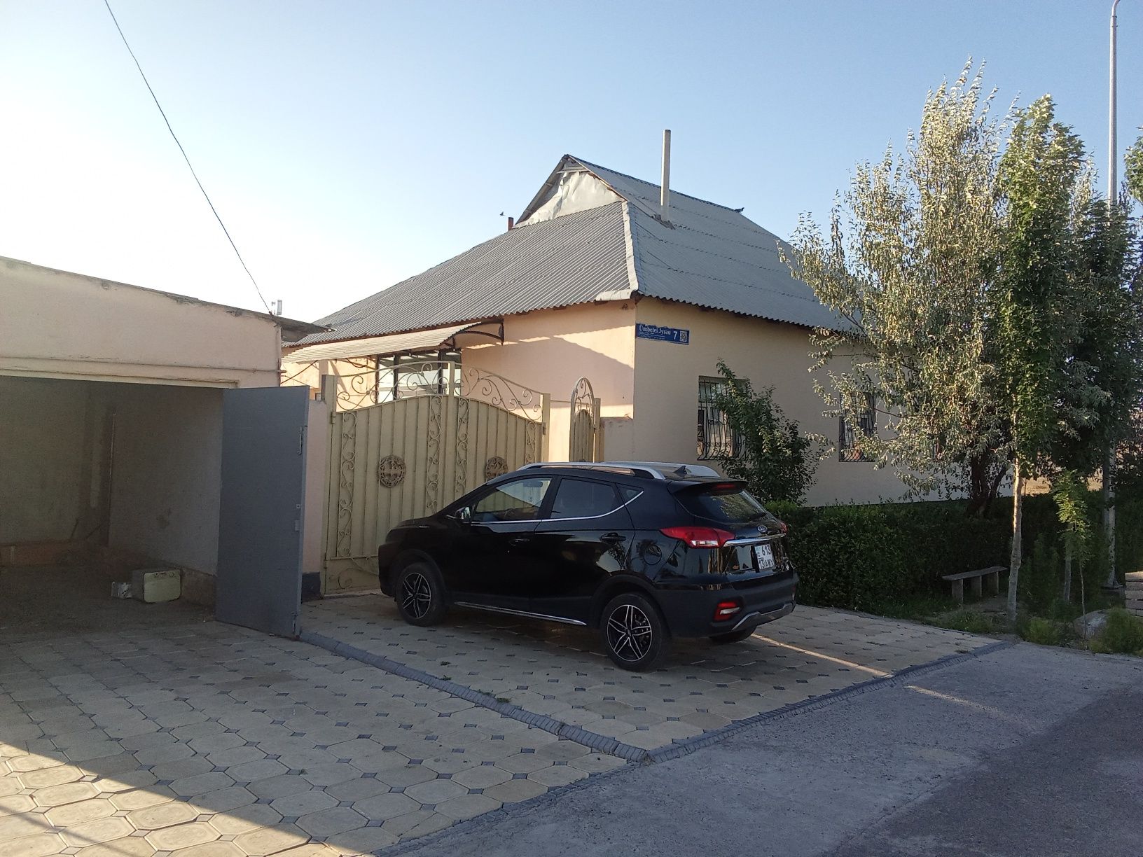 Срочно большой дом продается