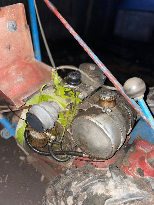 Vând motocultor pe motorina