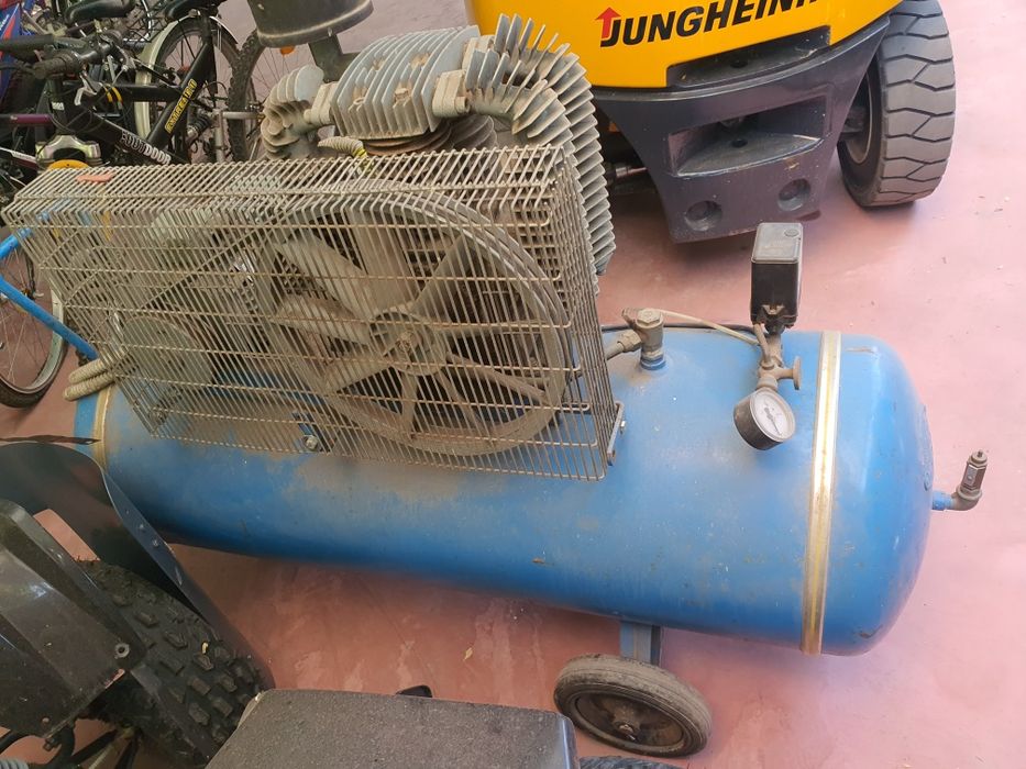 Compresor 200l  220/380v  import italia