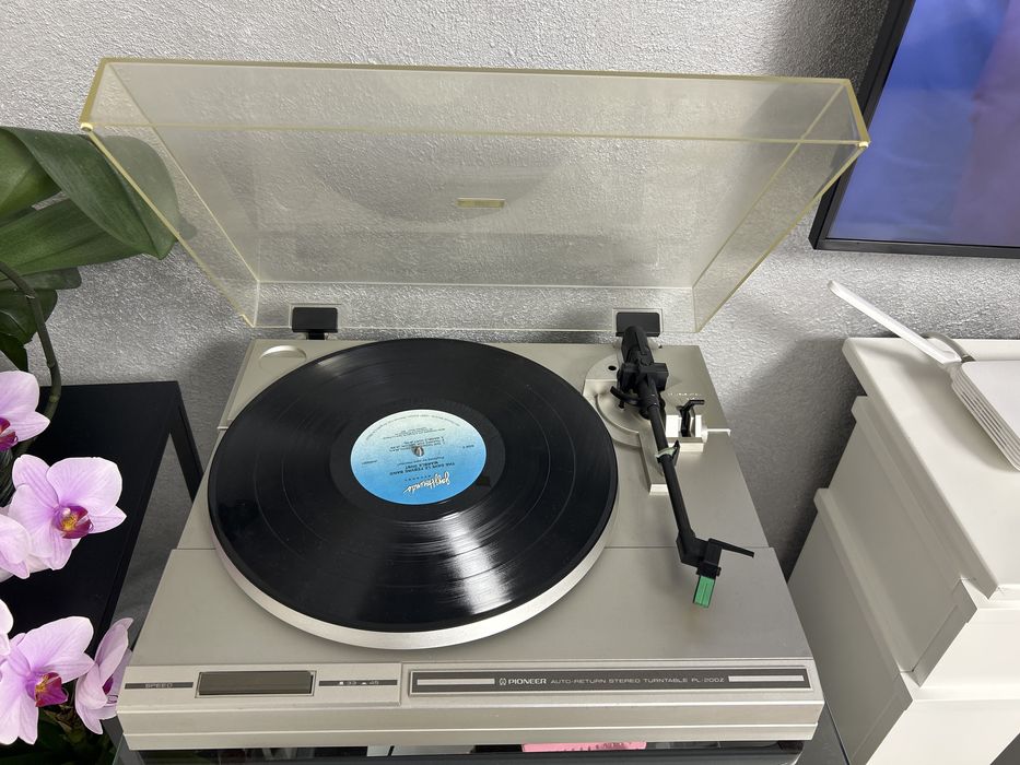 Pickup Pioneer pl 200z