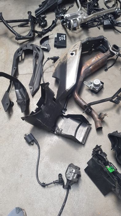 Piese X-ADV : Bascula , pompa abs , Ghidon , bloc comenzi , bord