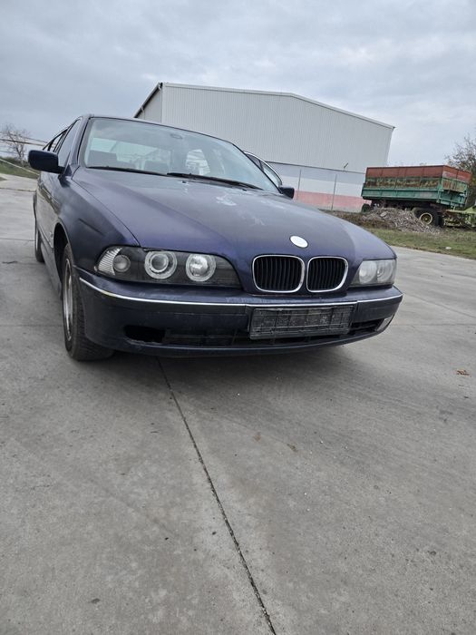 Бмв е39 520i Автомат  НА ЧАСТИ