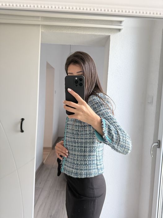 Сако букле късо вталено Елек