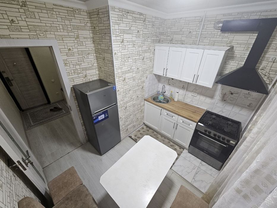 Продаётся квартира с обстановкой. Общая площадь 42м2