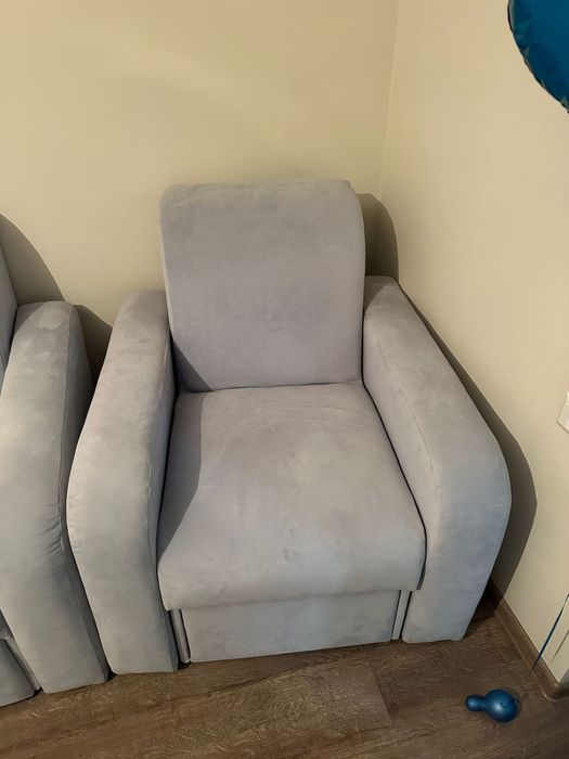 Продается диван с креслами (комплект)