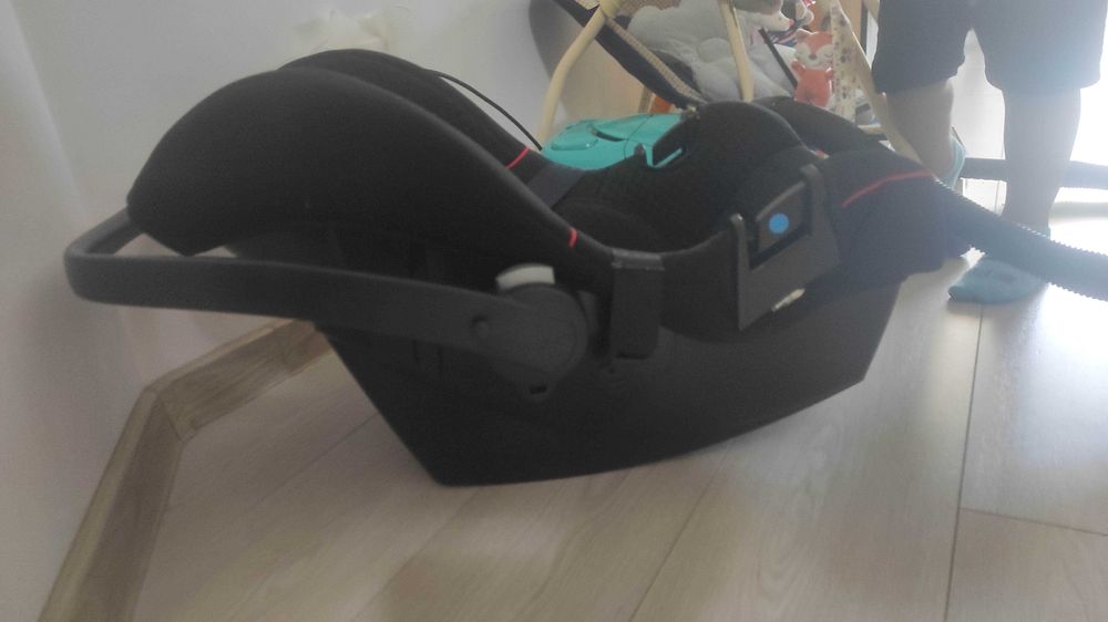 Столче за кола за новородено Ferrari без Isofix