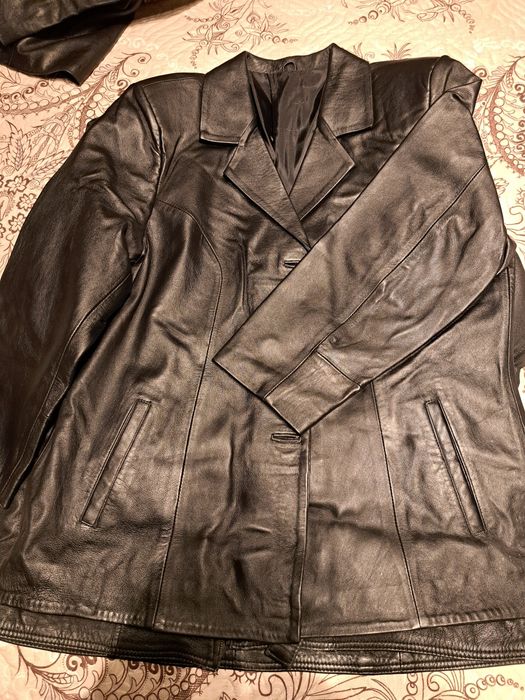 Jachete piele si piele întoarsă