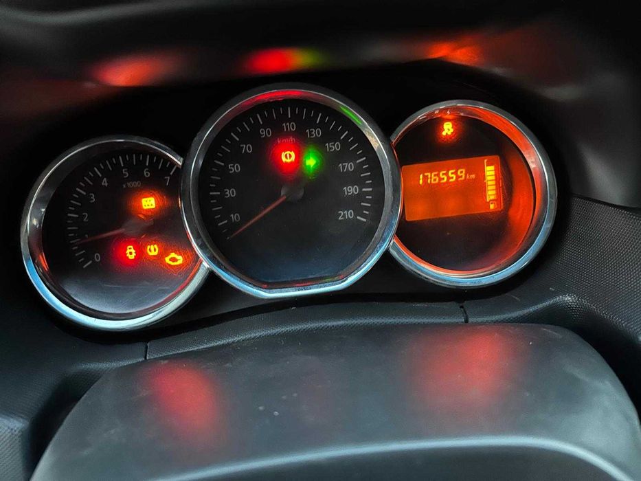 Dacia Duster 1.5 dCi, 4x4, An 2015 – 176.559 km