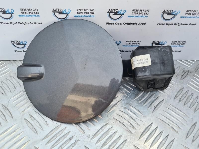 Usa usita rezervor Opel Zafira B Facelift