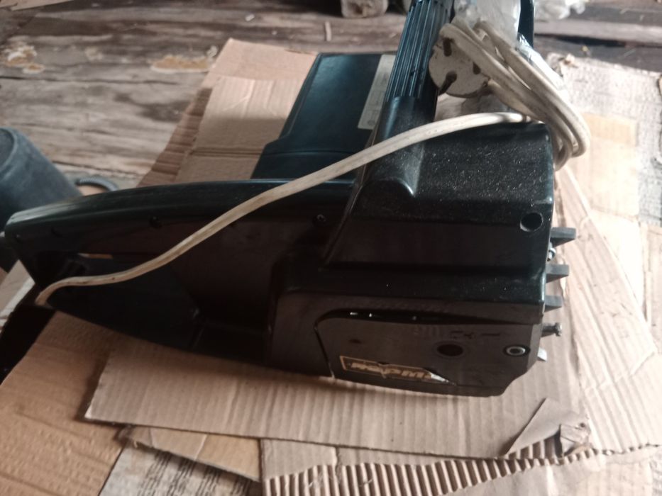 Продам электро пилу