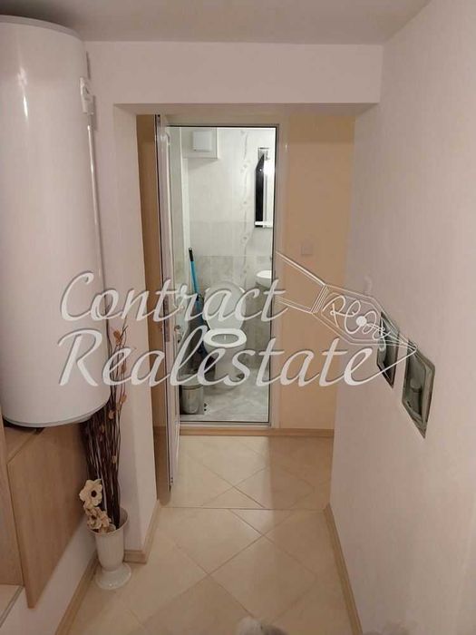 Дава се под наем Двустаен апартамент в Варна, Цветен квартал - 40 кв.м за 372.3 € - Снимка #3