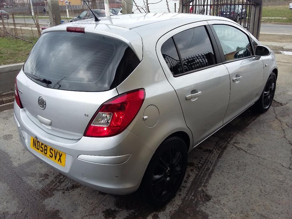 Cutie viteza opel corsa d an 2009