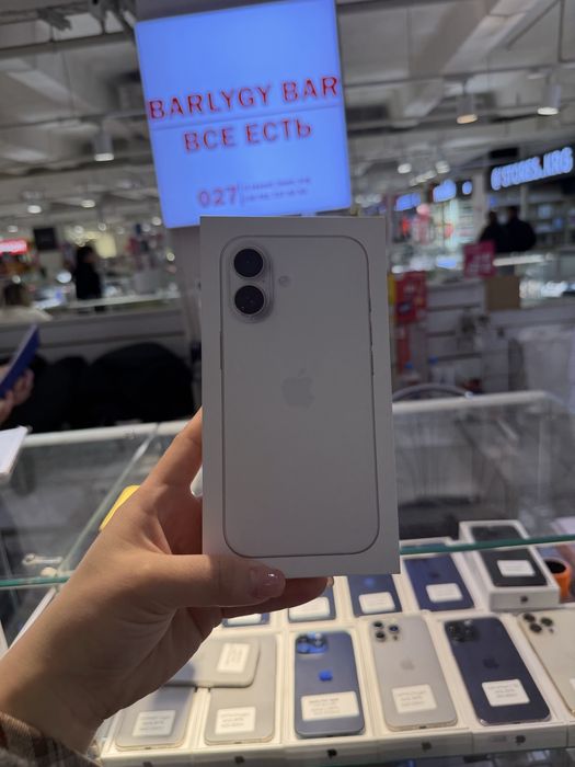 новый запечатанный айфон 17 256 гь iphone 17