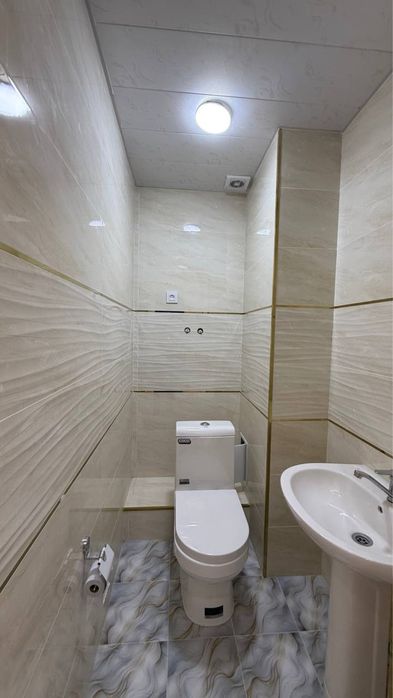 Продается 3 ком. Квартира площадью 90 кв.м. Ор. Панжоб мечеть