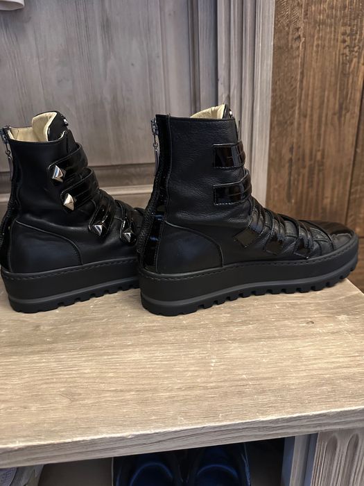 Боти Cesare Paciotti