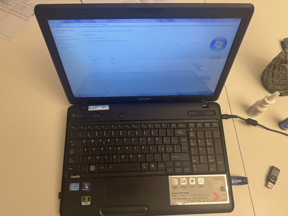 Toshiba Satellite c660/c660d 6gb ram , intel core I3, 17”