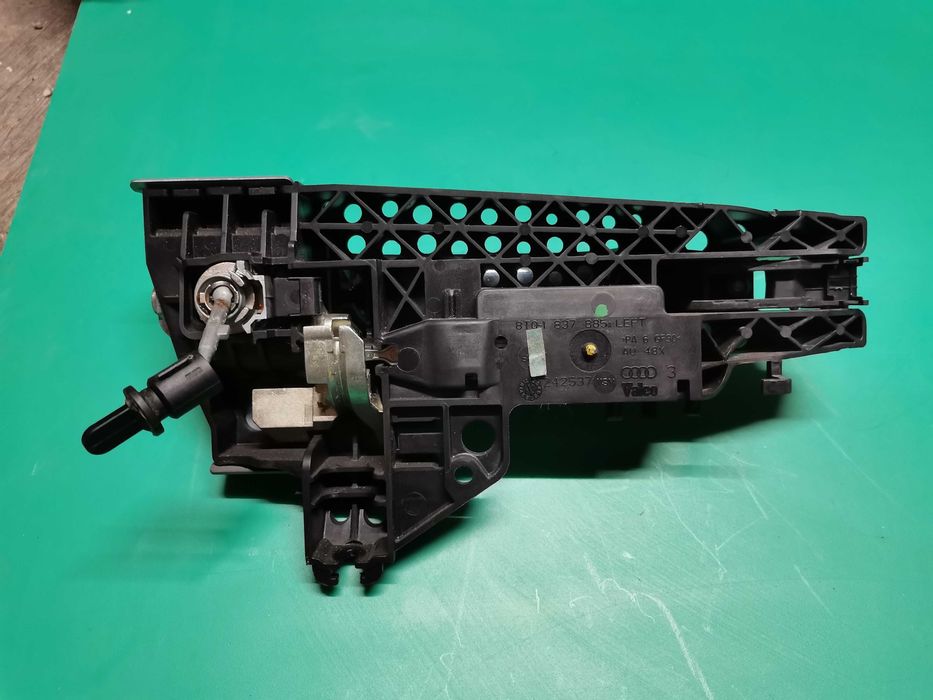 Предна и задна Леви L Dръжки за врати заАуди/ Audi/А4 B8 A5 Q5