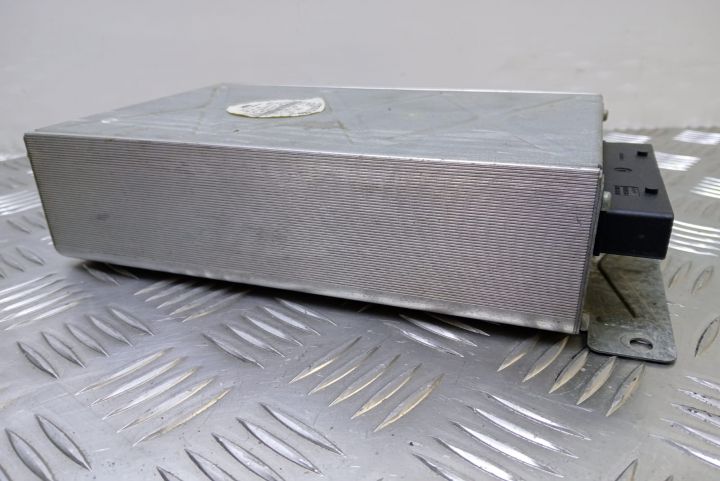 Amplificator auto audio 4F0035223 Volkswagen VW Tiguan prima generati