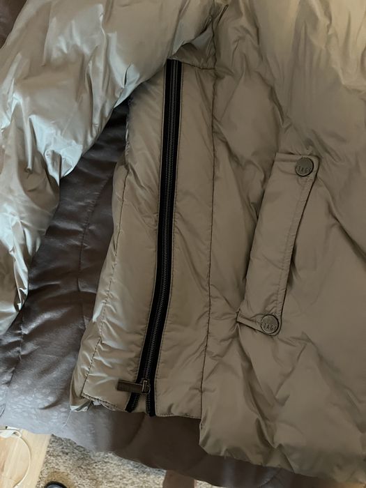 Дамско сиво яке с цип